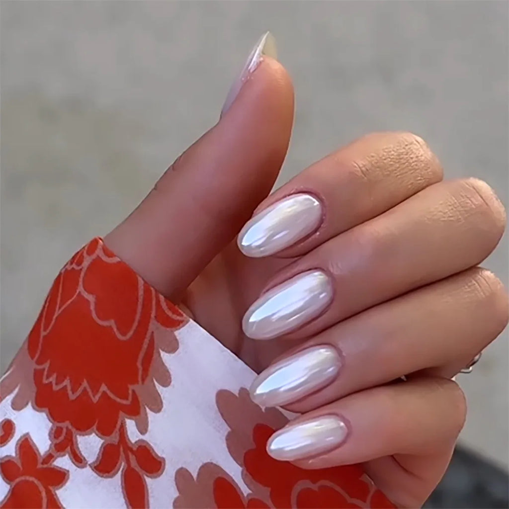 Aurora Holographic Press-On Nails detail