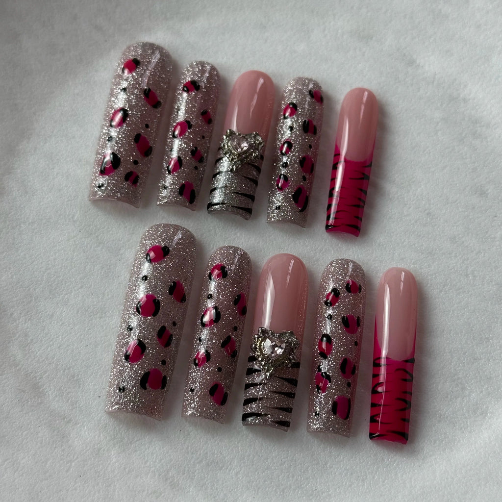 10pcs high-end Sweet and cool style, hand-painted leopard print, zebra print, sparkling cat eyes, three-dimensional heart