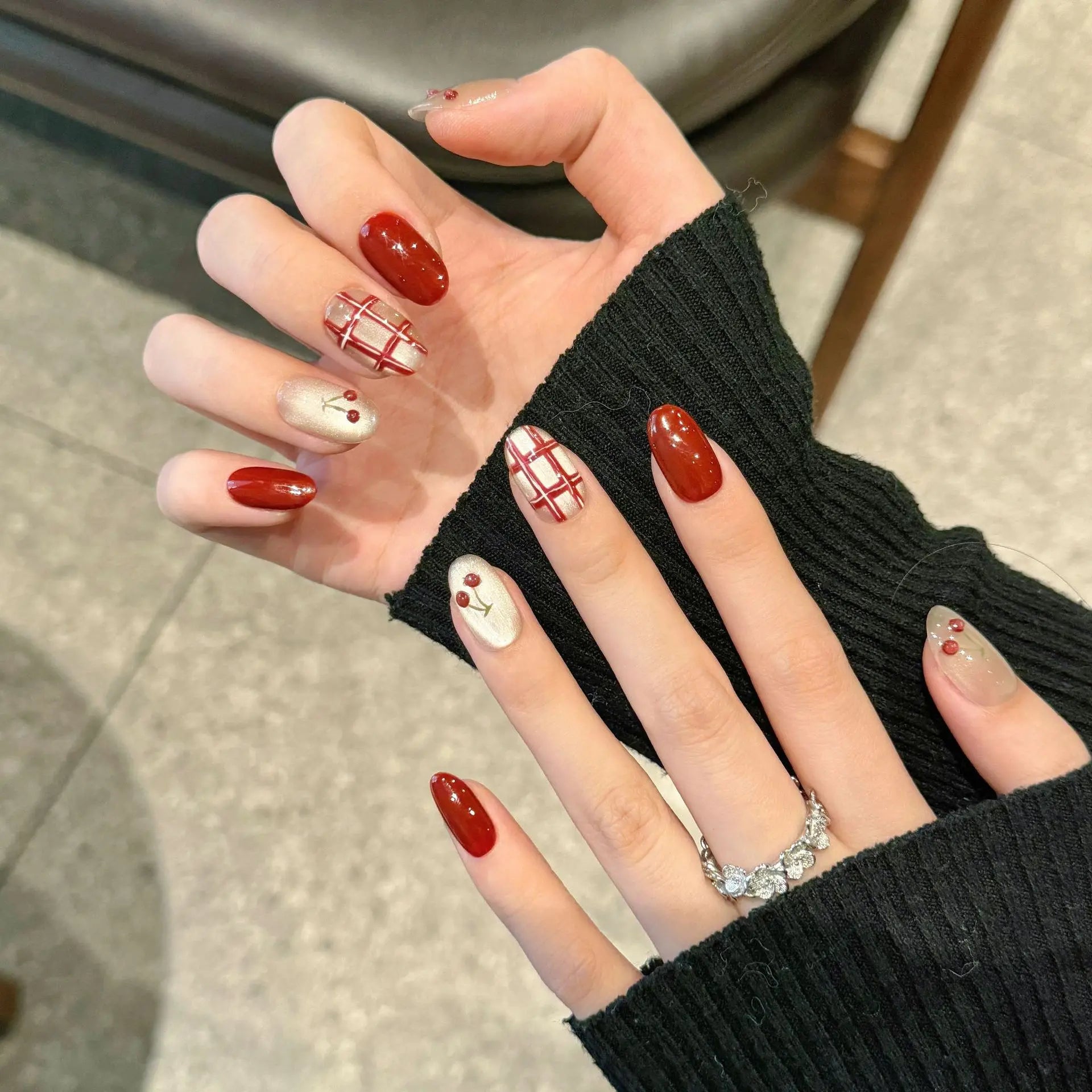 Minimal Glossy Press-On Nails – Short Square (10pcs) Luna Nails