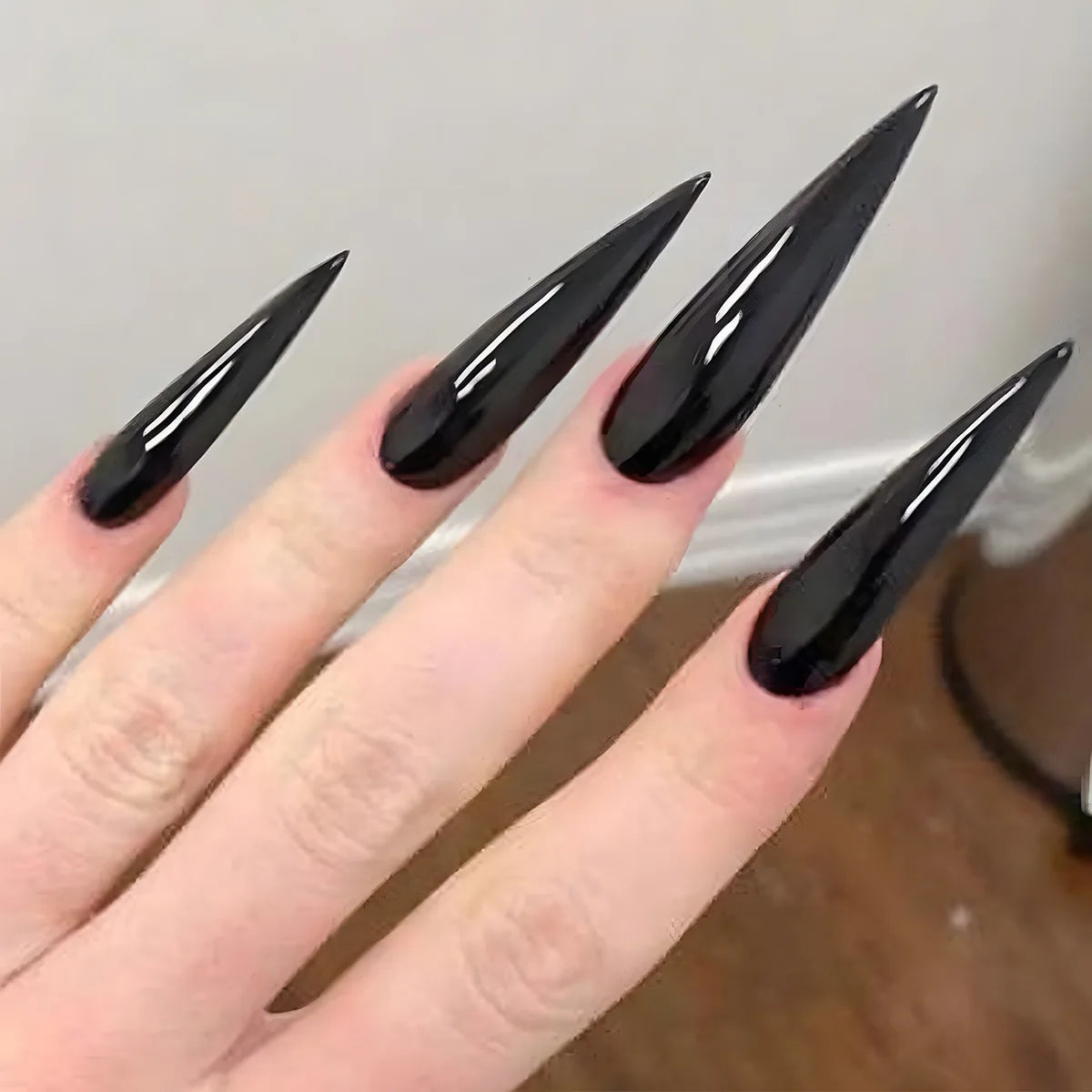 Caramel Chrome Ombre Press-On Nails detail
