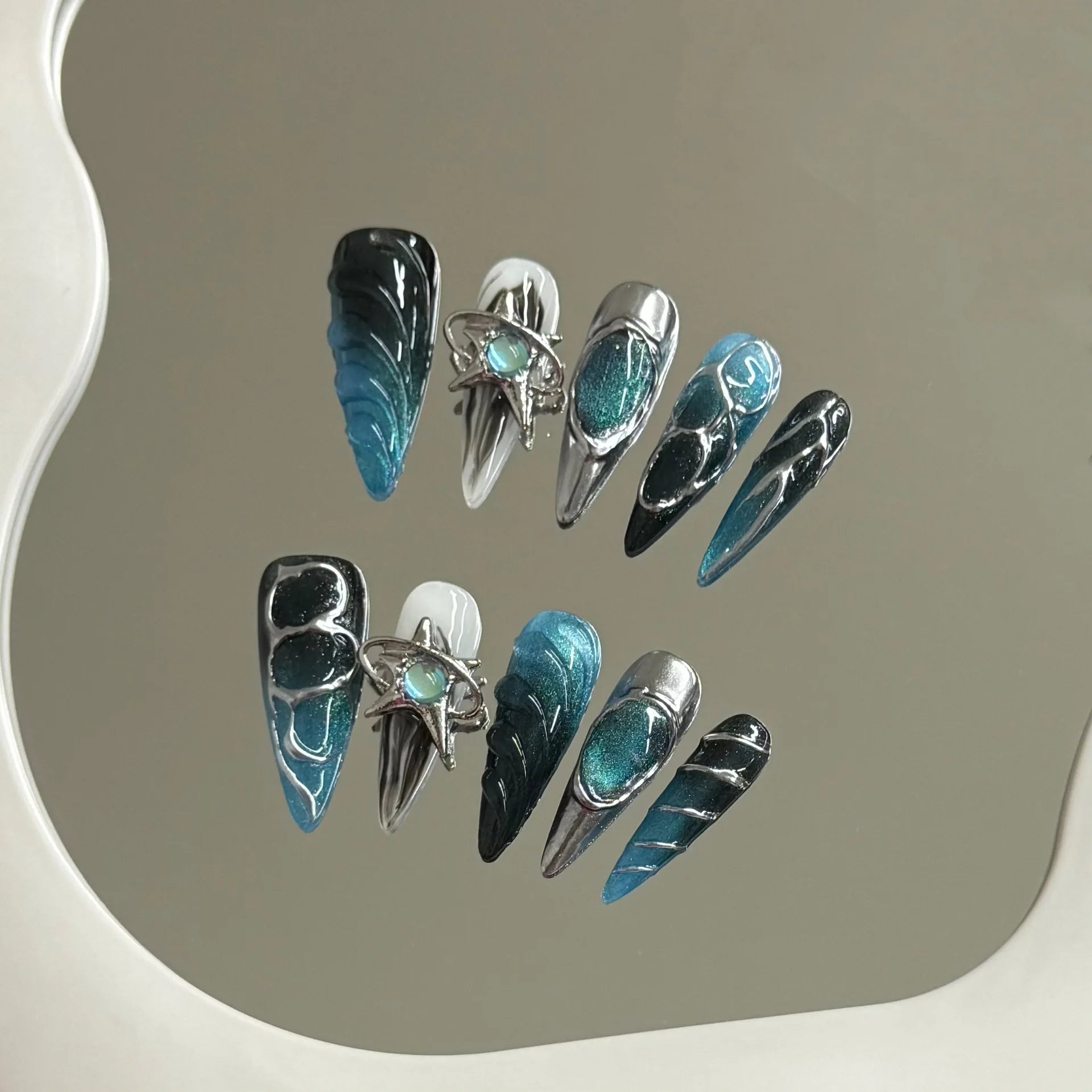 Silver Glitter French Press-On Nails – Sparkly Almond Tips