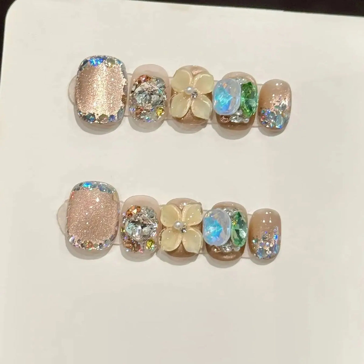 Golden Amber Cat-Eye Press-On Nails